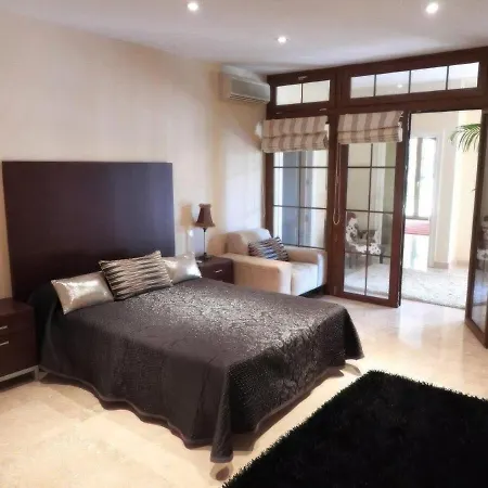 Luxury At Maria In El Paraiso Spain Villa *