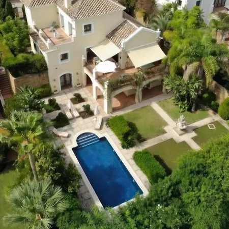 Luxury At Maria In El Paraiso Spain